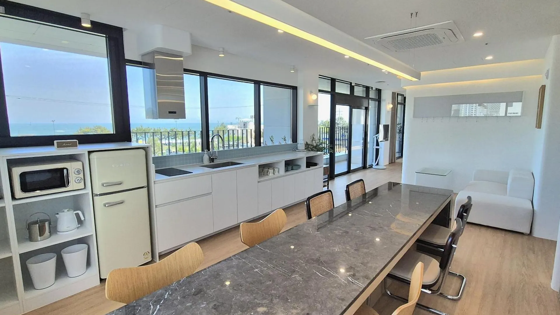 Paul Mare Pool Villa Busan South Korea