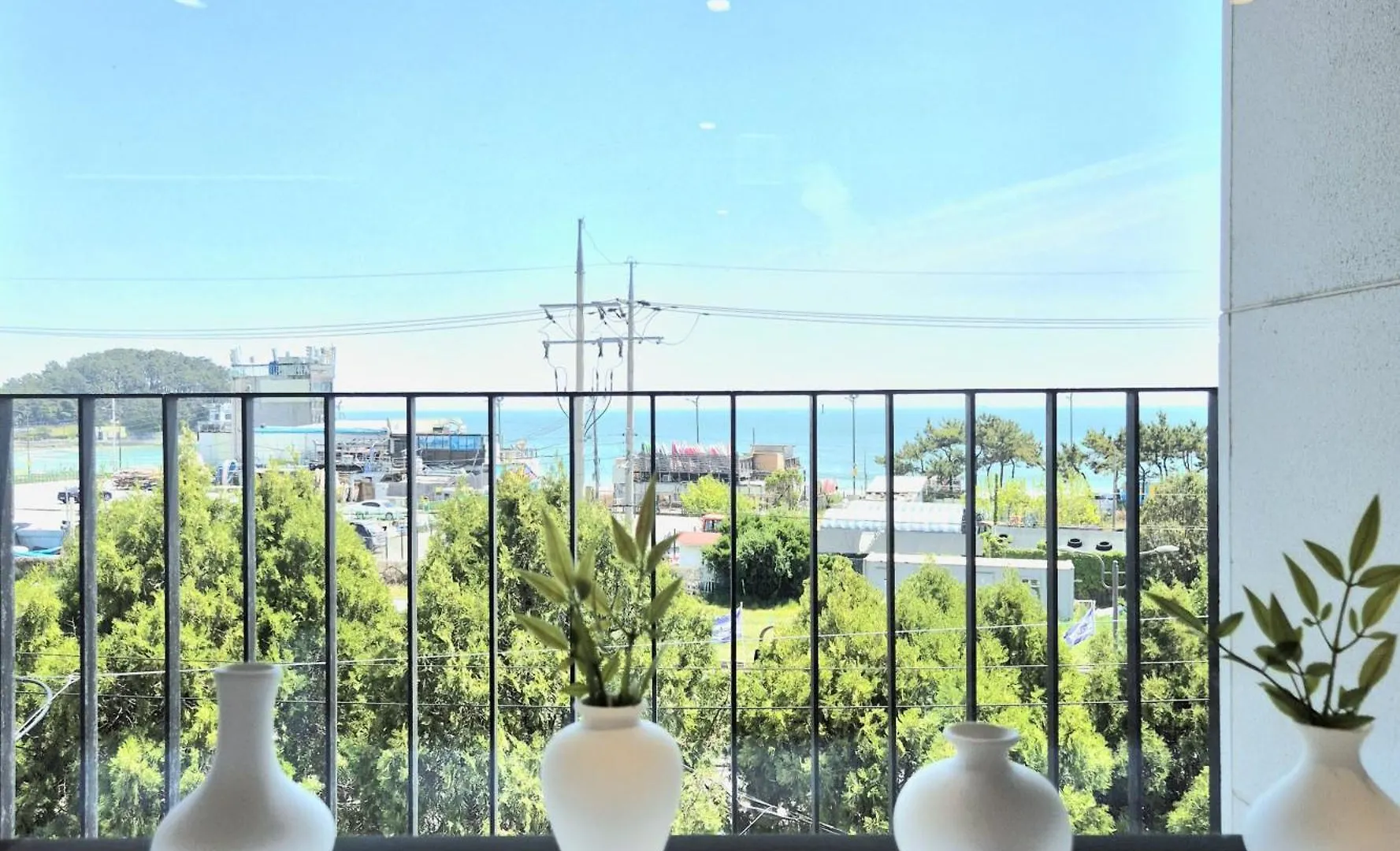 Holiday home Paul Mare Pool Villa Busan