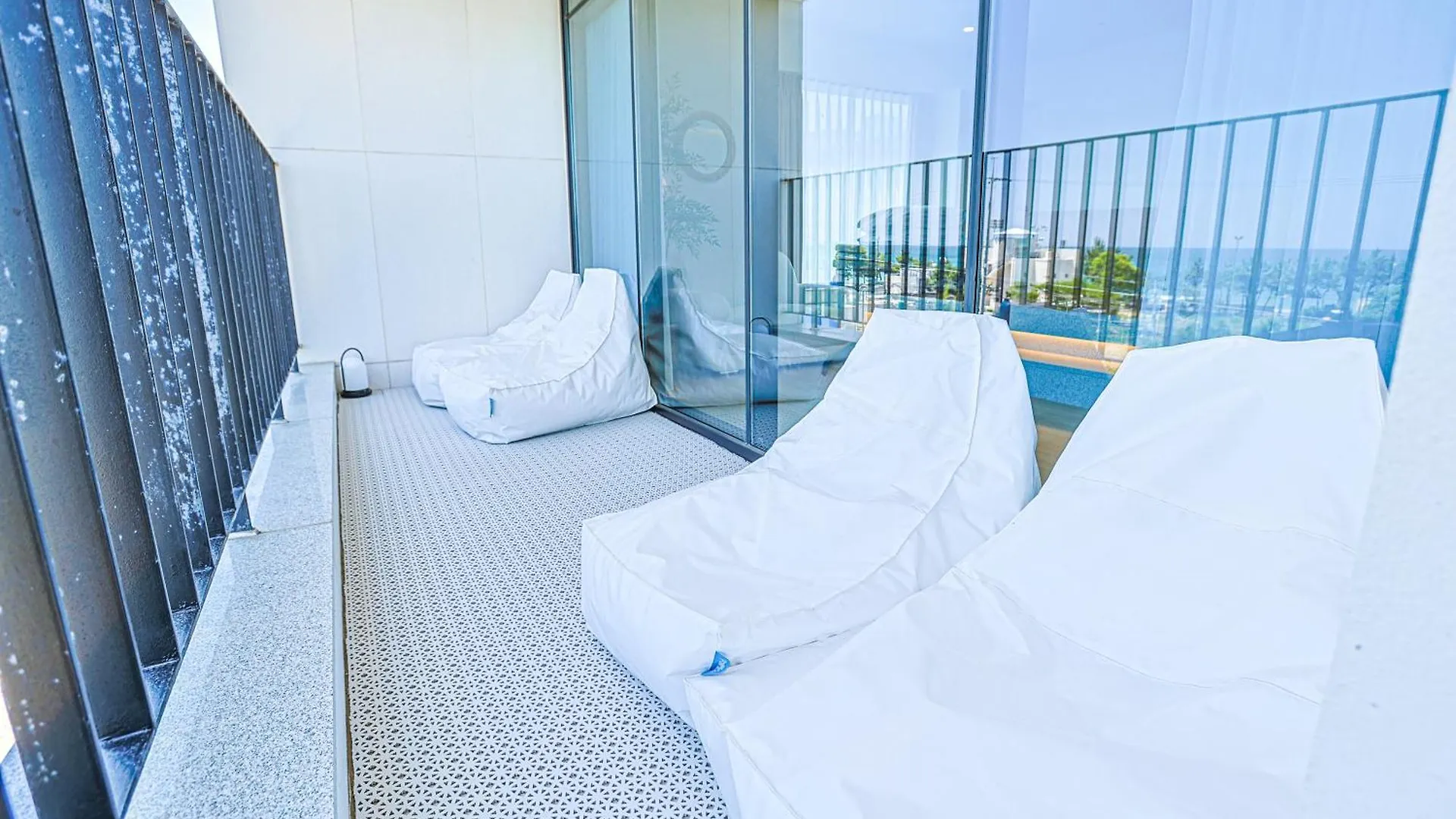 Paul Mare Pool Villa Busan Holiday home