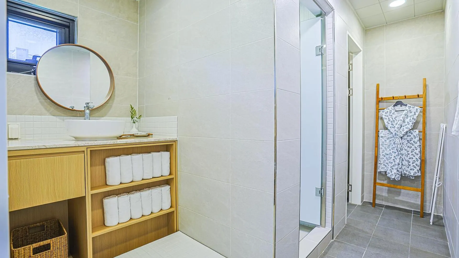 Holiday home Paul Mare Pool Villa Busan